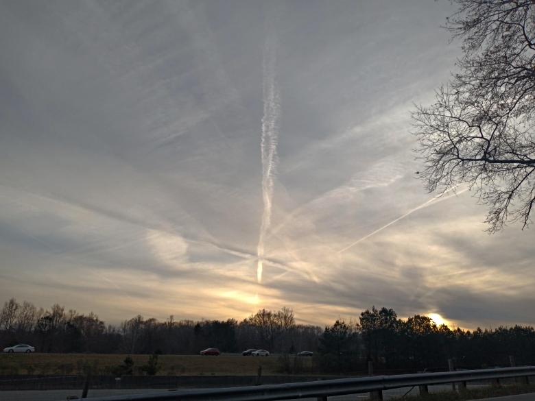 photograph of chemtrails in the North Carolina sky